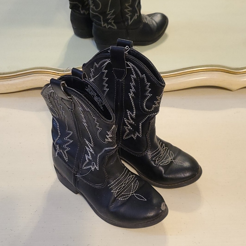 Black boots